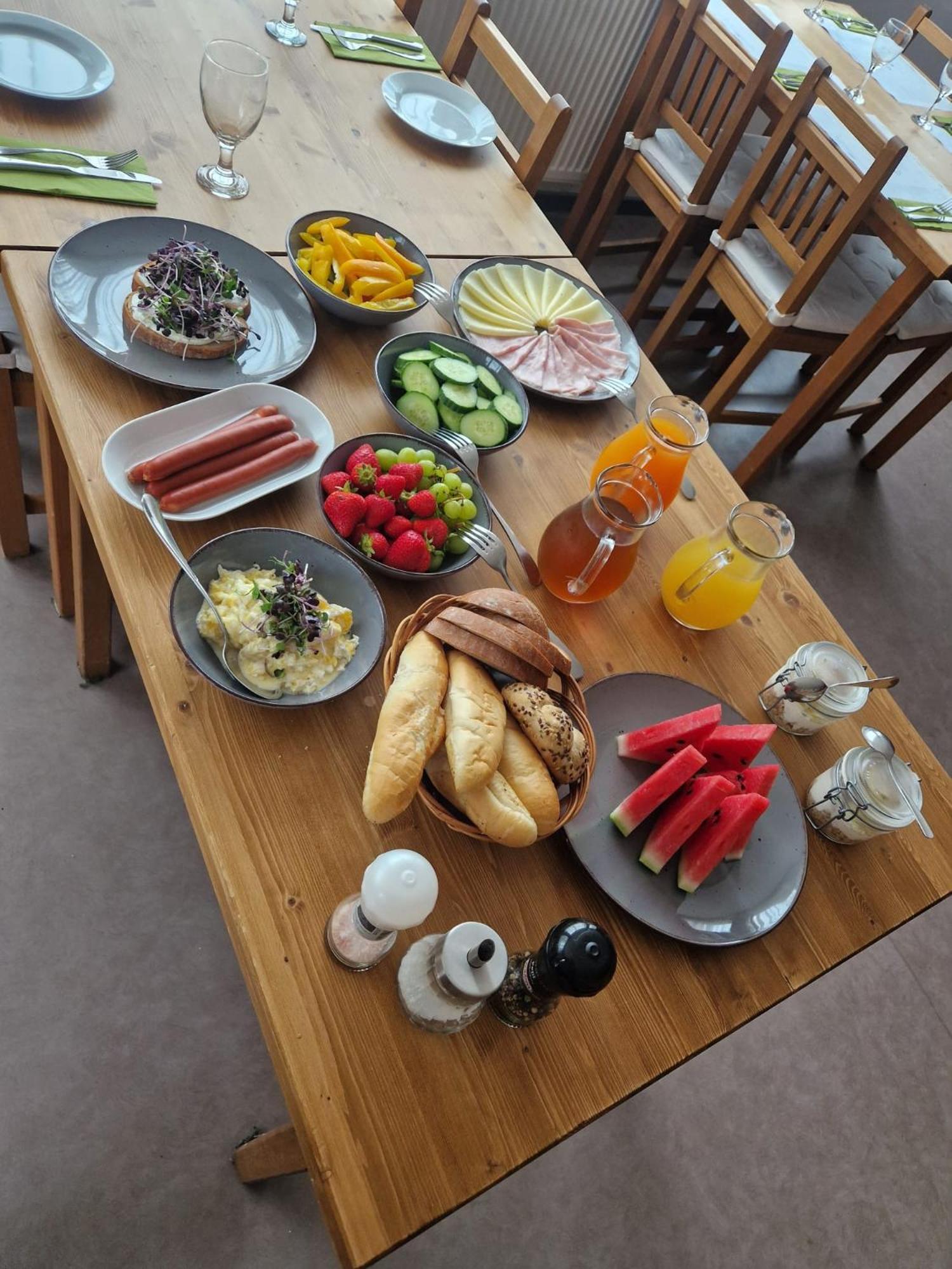 Sport Relax Hotel Na Kopecku Krinec ภายนอก รูปภาพ