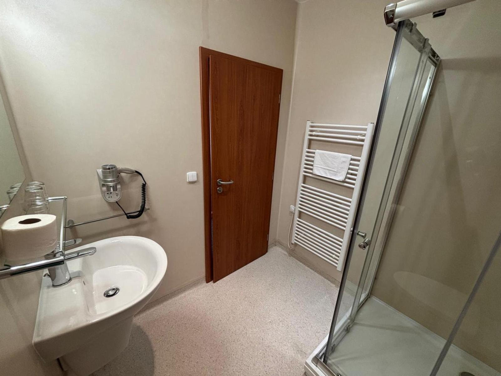 Sport Relax Hotel Na Kopecku Krinec ภายนอก รูปภาพ