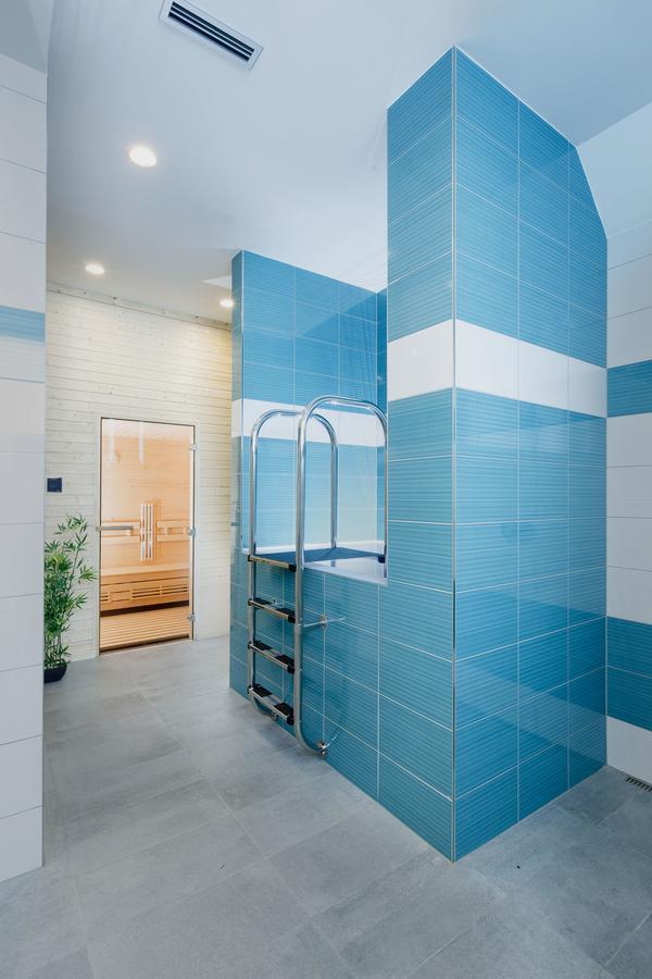 Sport Relax Hotel Na Kopecku Krinec ภายนอก รูปภาพ