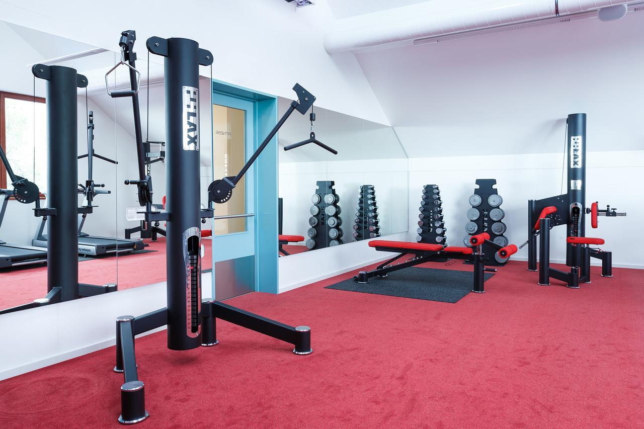 Sport Relax Hotel Na Kopecku Krinec ภายนอก รูปภาพ